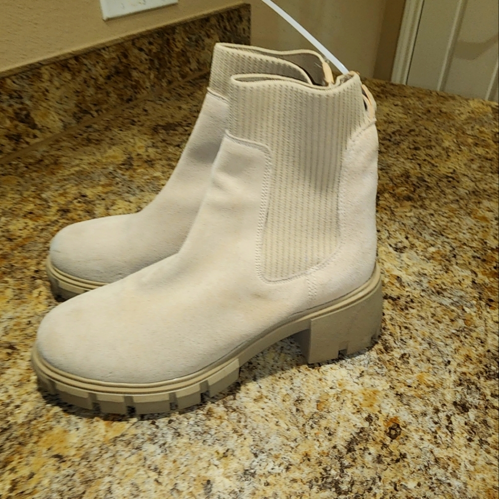 Steve Madden Boots